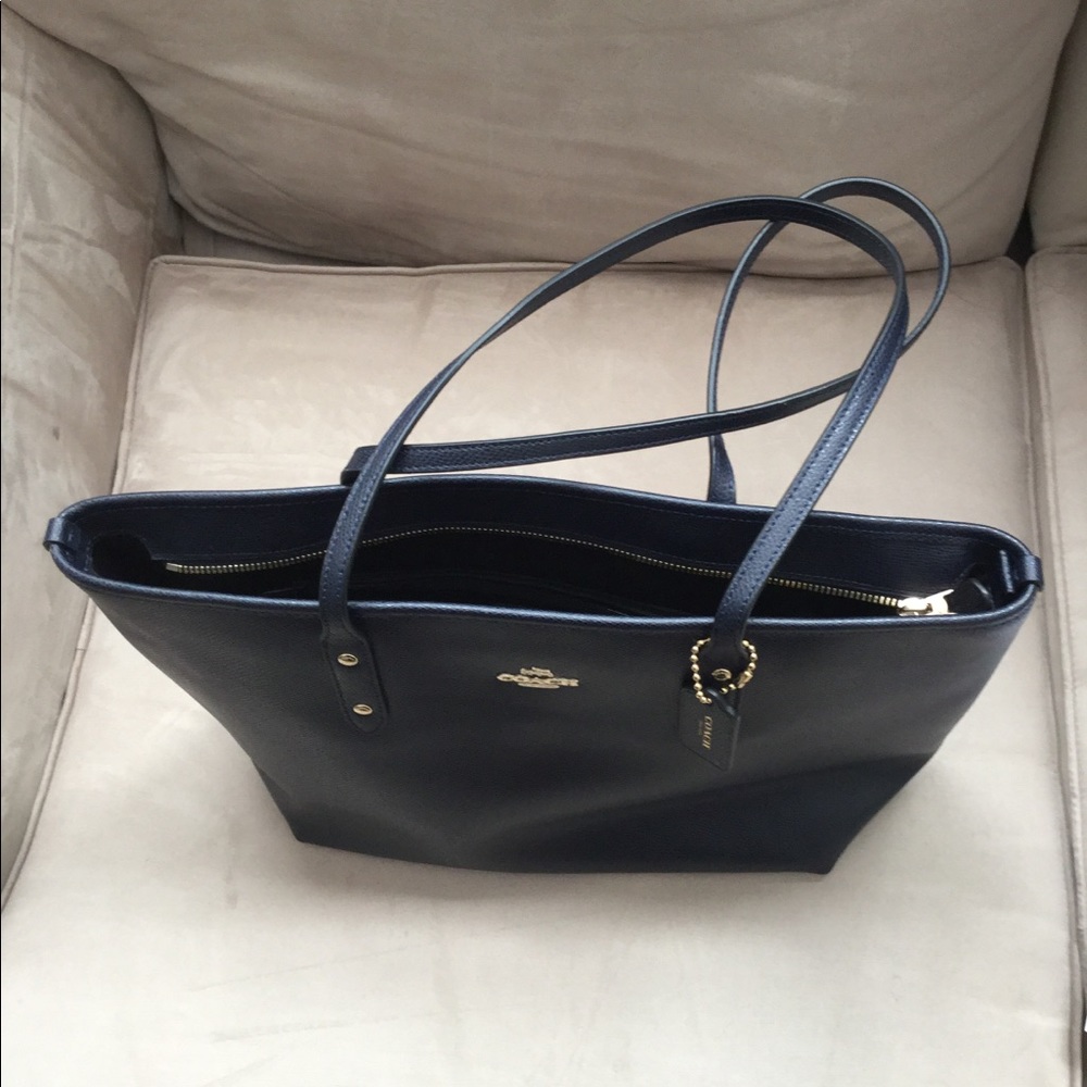 SOLD Coach City Zip Tote - Picture 3 of 4